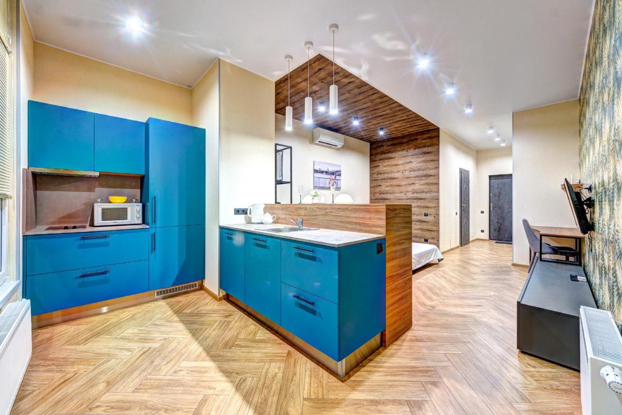 Apartment On The Street. Evgeniya Konovalets, 36B Киев Екстериор снимка